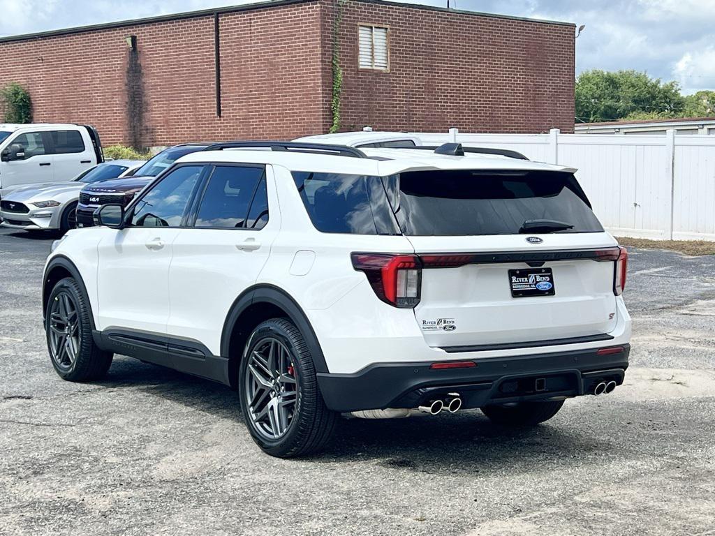 new 2025 Ford Explorer car, priced at $57,906