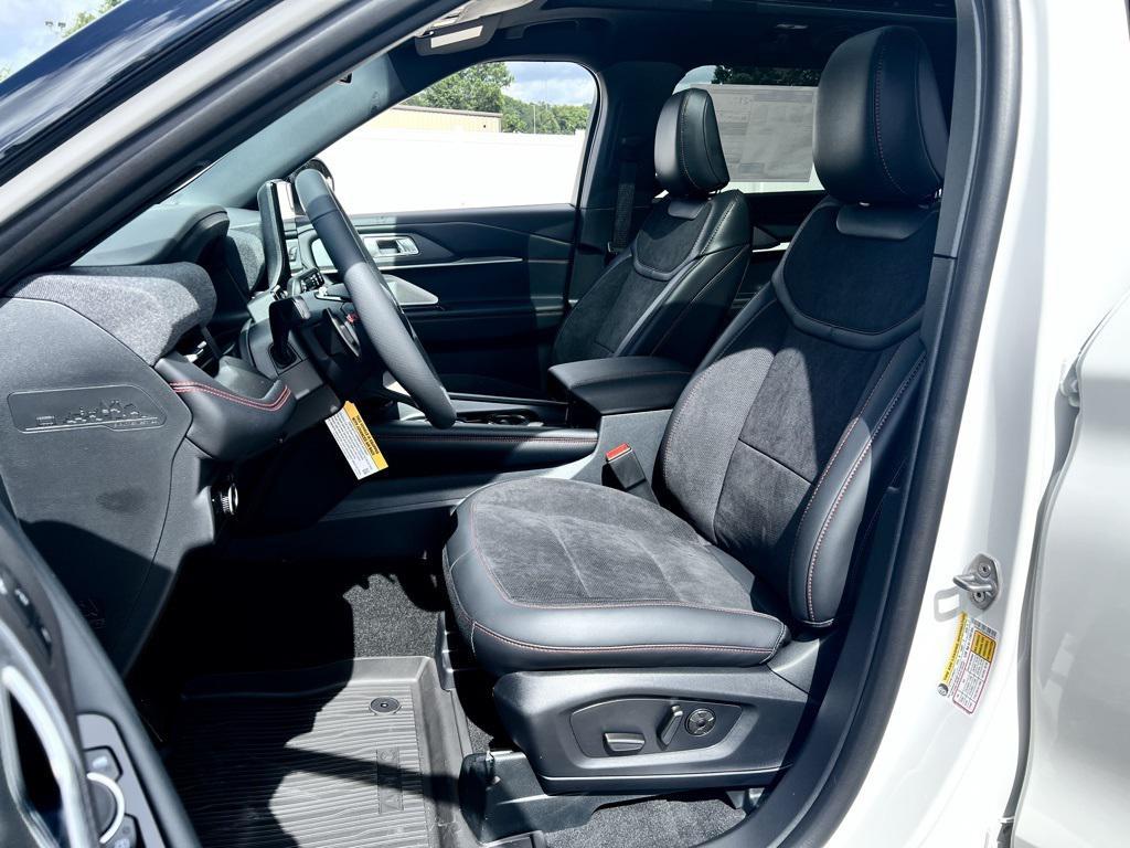 new 2025 Ford Explorer car, priced at $57,906