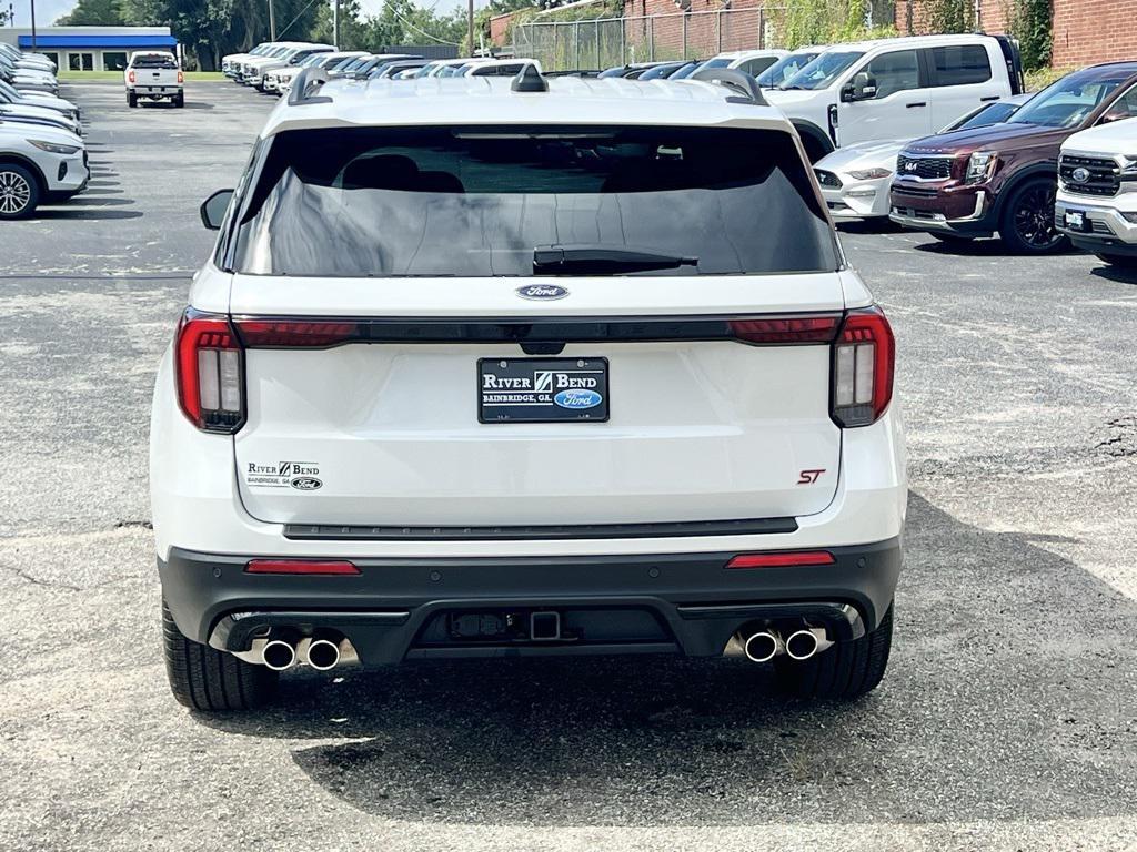new 2025 Ford Explorer car, priced at $57,906