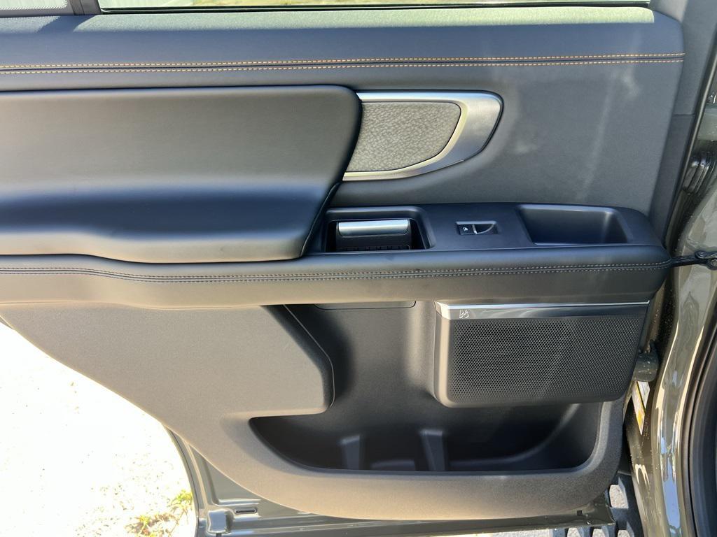 new 2025 Ford Expedition car, priced at $83,745