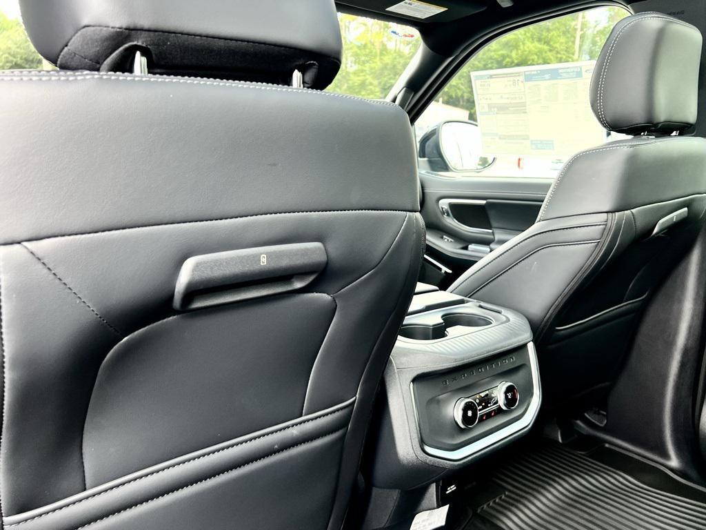 new 2025 Ford Expedition car, priced at $84,645