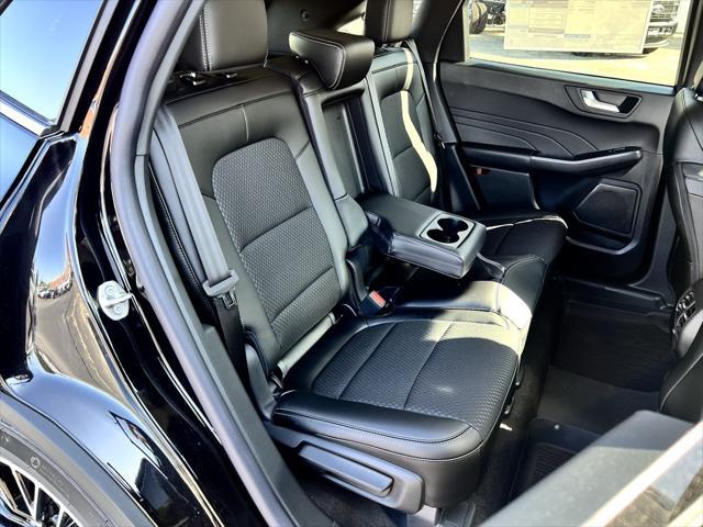 new 2025 Ford Escape PHEV car, priced at $32,118