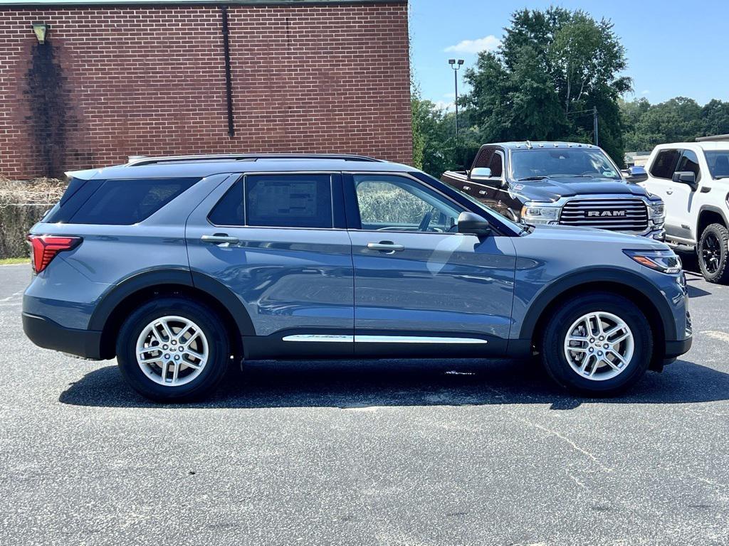 new 2025 Ford Explorer car, priced at $43,364