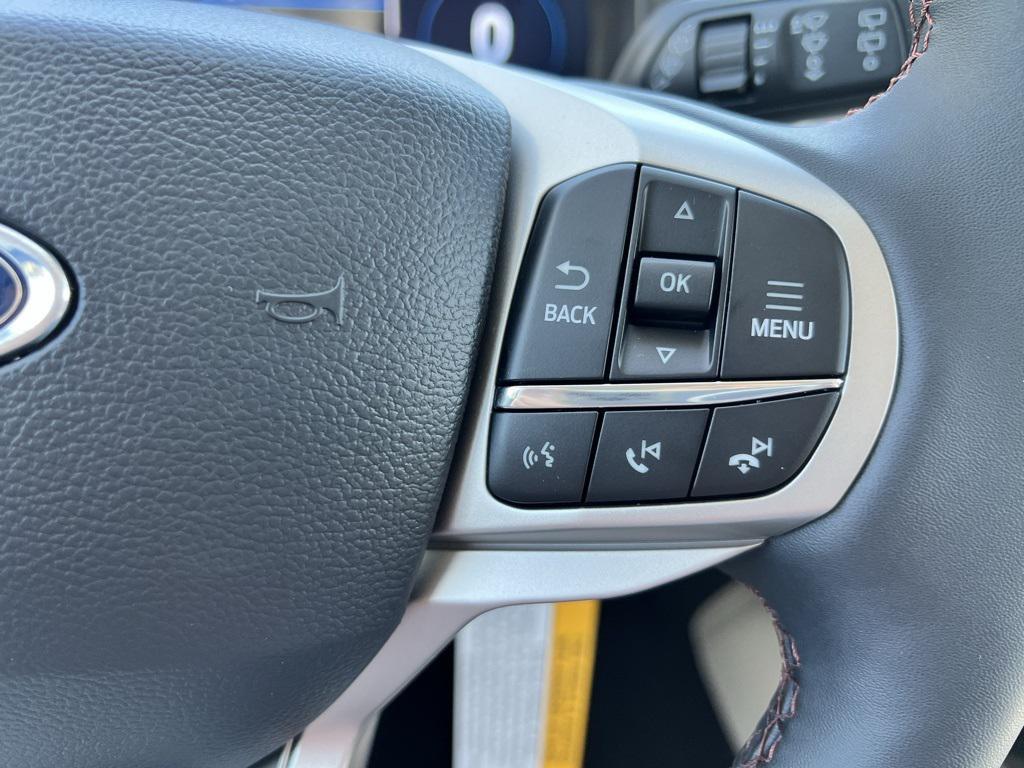 new 2025 Ford Explorer car, priced at $43,364