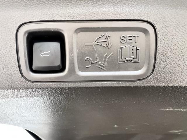used 2018 Ford Expedition car, priced at $27,800