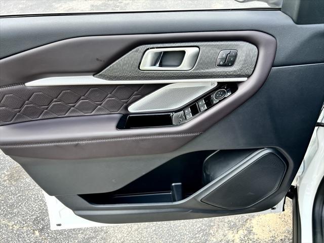 new 2025 Ford Explorer car, priced at $61,366