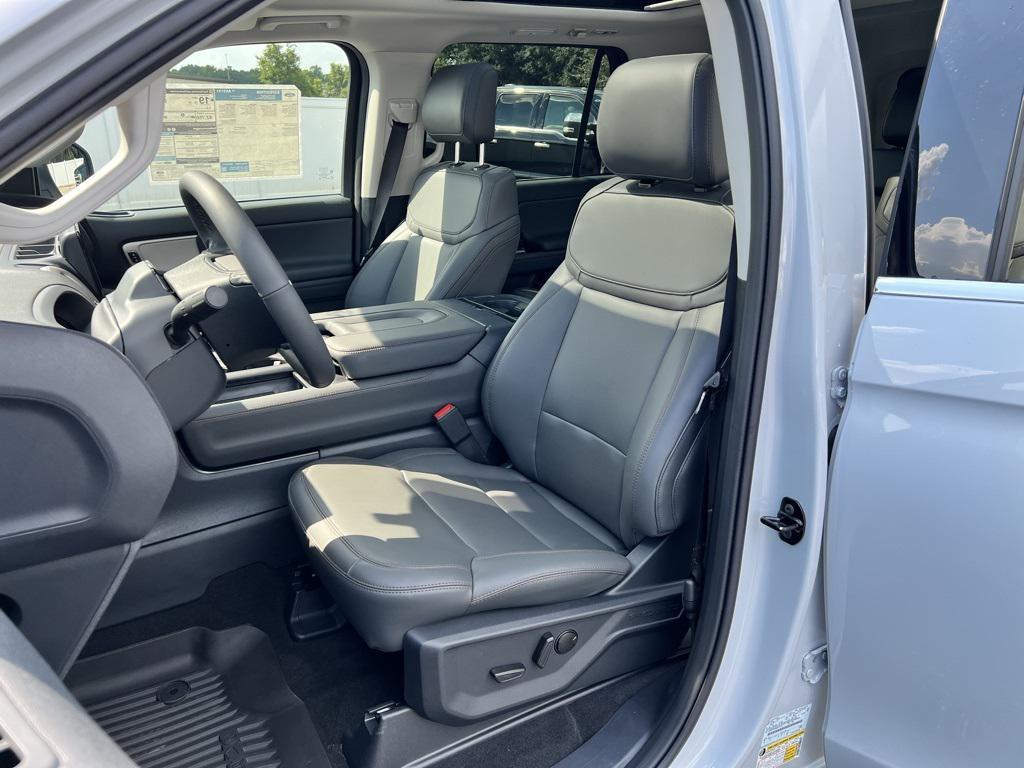 new 2025 Ford Expedition car, priced at $68,890