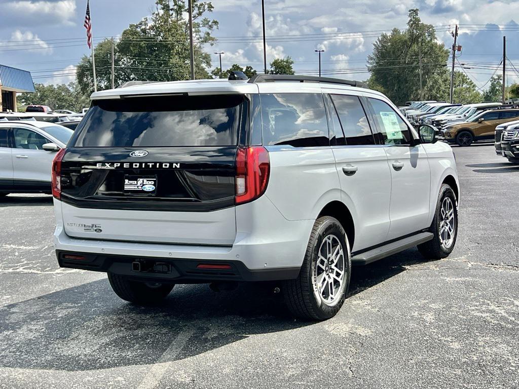new 2025 Ford Expedition car, priced at $68,890