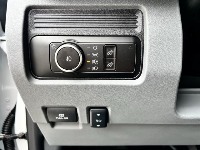 new 2025 Ford F-450 car, priced at $79,828