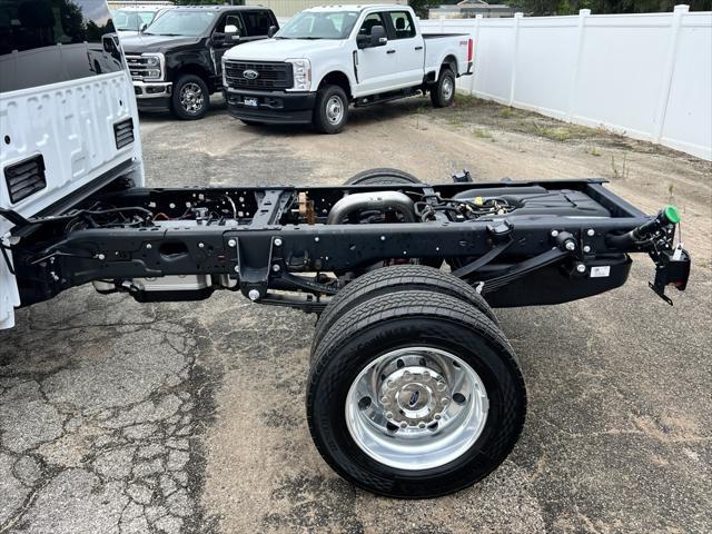 new 2025 Ford F-450 car, priced at $79,828