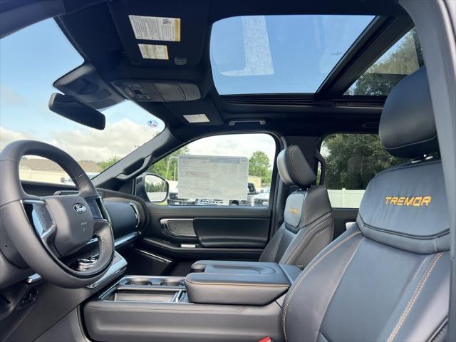 new 2025 Ford Expedition car, priced at $84,020