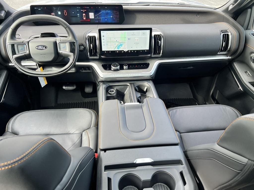 new 2025 Ford Expedition car, priced at $84,020