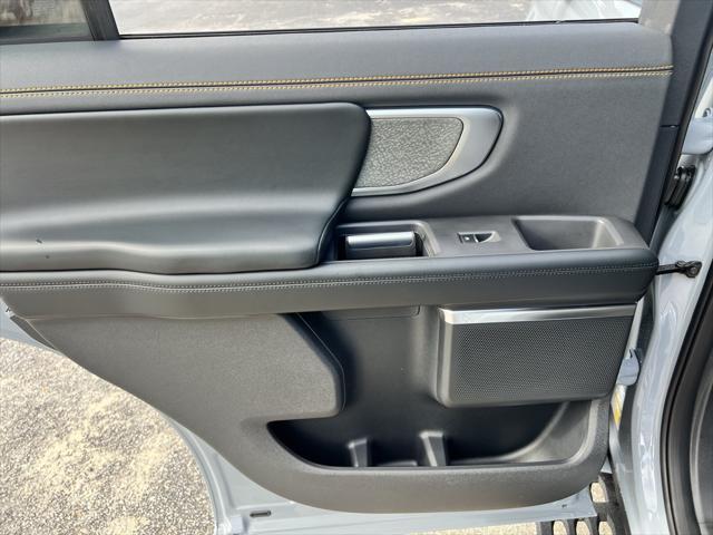 new 2025 Ford Expedition car, priced at $84,020