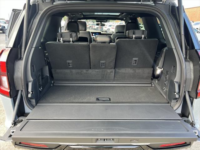 new 2025 Ford Expedition car, priced at $84,020