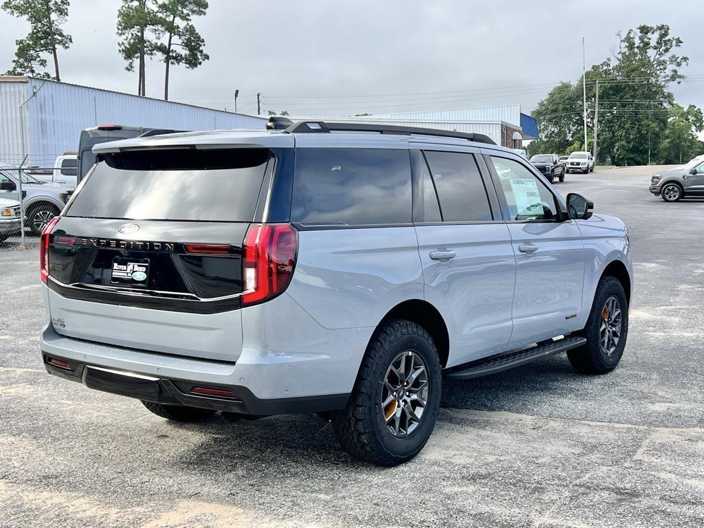 new 2025 Ford Expedition car, priced at $84,020