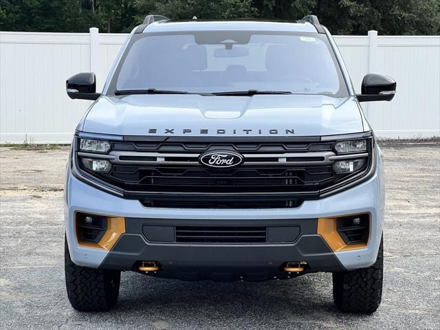 new 2025 Ford Expedition car, priced at $84,020