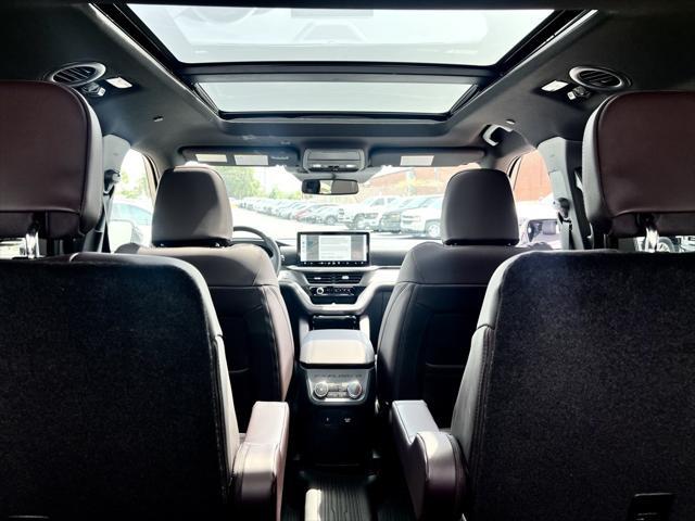 new 2025 Ford Explorer car, priced at $51,124