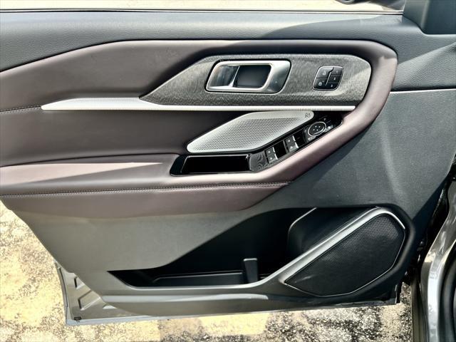 new 2025 Ford Explorer car, priced at $51,124