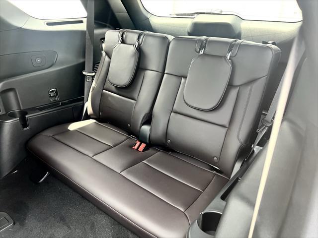 new 2025 Ford Explorer car, priced at $51,124