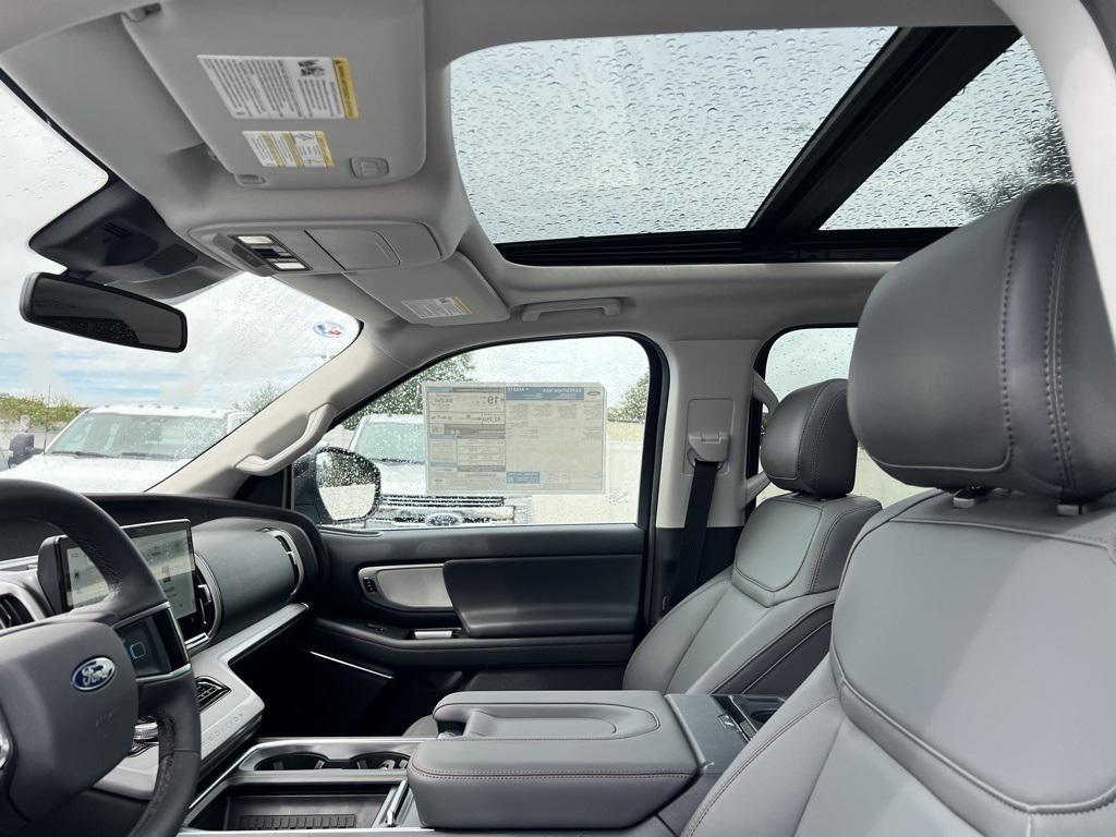 new 2025 Ford Expedition Max car, priced at $71,730