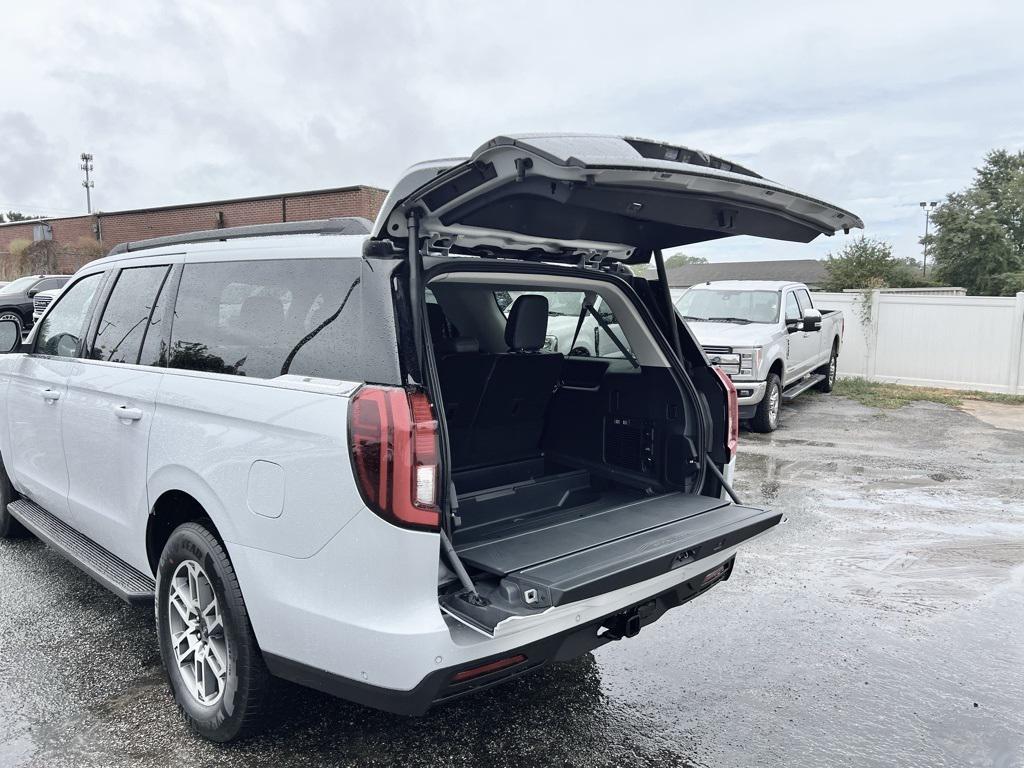 new 2025 Ford Expedition Max car, priced at $71,730
