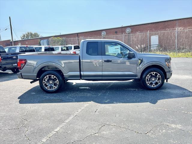 new 2025 Ford F-150 car, priced at $44,392