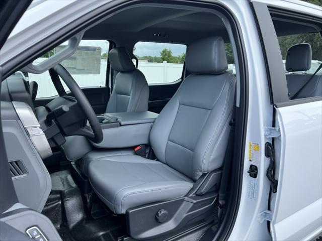 new 2025 Ford F-250 car, priced at $53,690