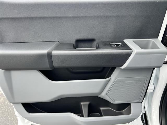 new 2025 Ford F-250 car, priced at $53,690