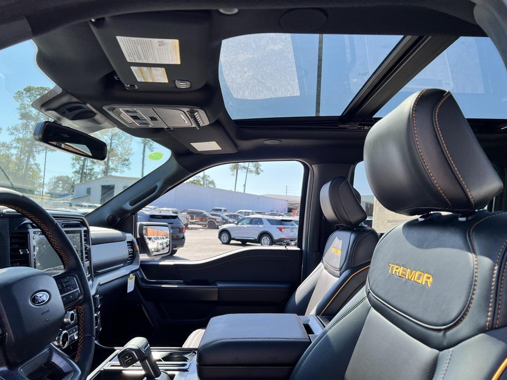 new 2025 Ford F-150 car, priced at $76,228