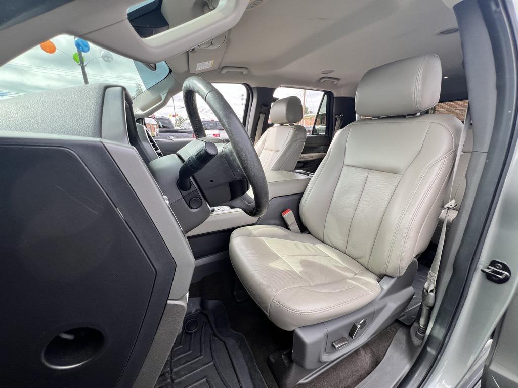 used 2019 Ford Expedition car, priced at $26,387