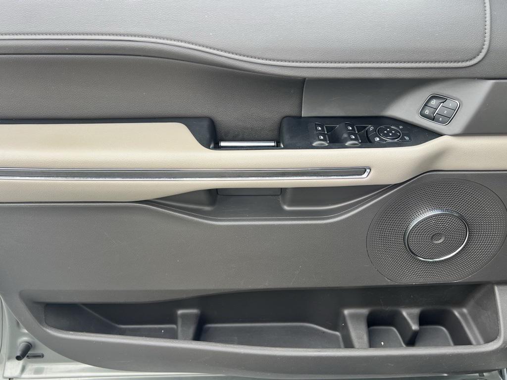 used 2019 Ford Expedition car, priced at $26,387