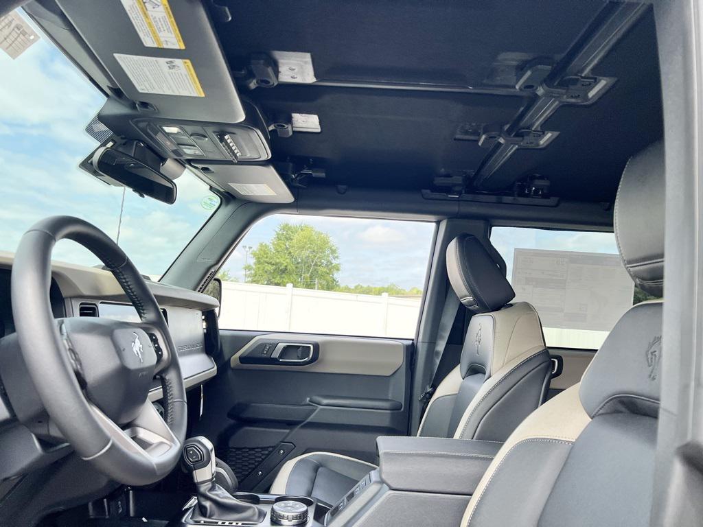 new 2025 Ford Bronco car, priced at $50,404