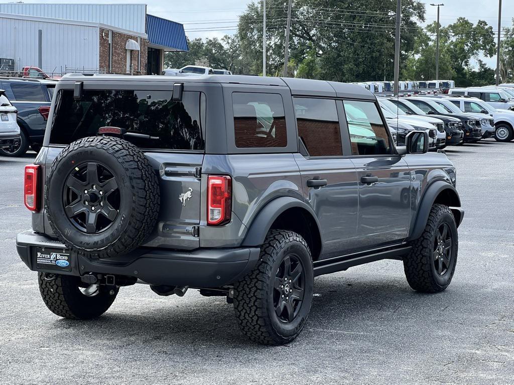 new 2025 Ford Bronco car, priced at $50,404