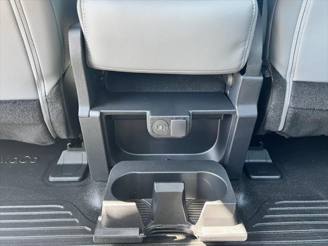 new 2025 Ford F-350 car, priced at $71,015