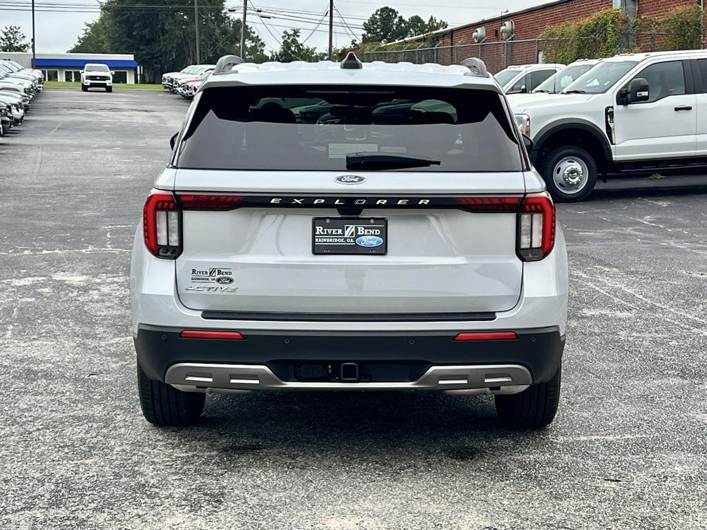 new 2025 Ford Explorer car, priced at $43,476