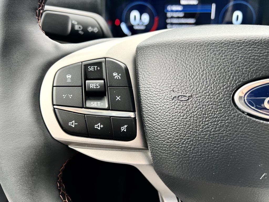 new 2025 Ford Explorer car, priced at $43,476