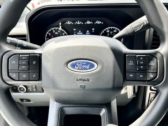 new 2025 Ford F-250 car, priced at $59,550