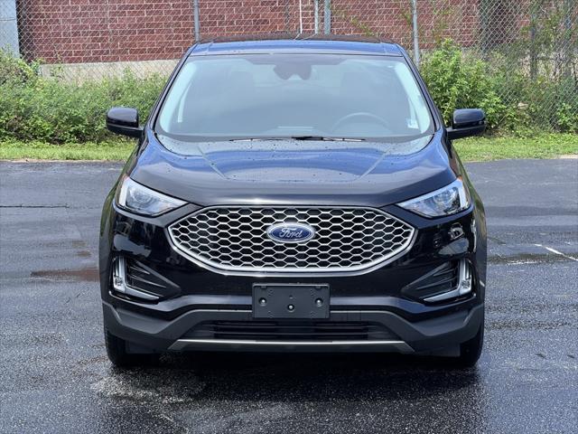 used 2024 Ford Edge car, priced at $30,454