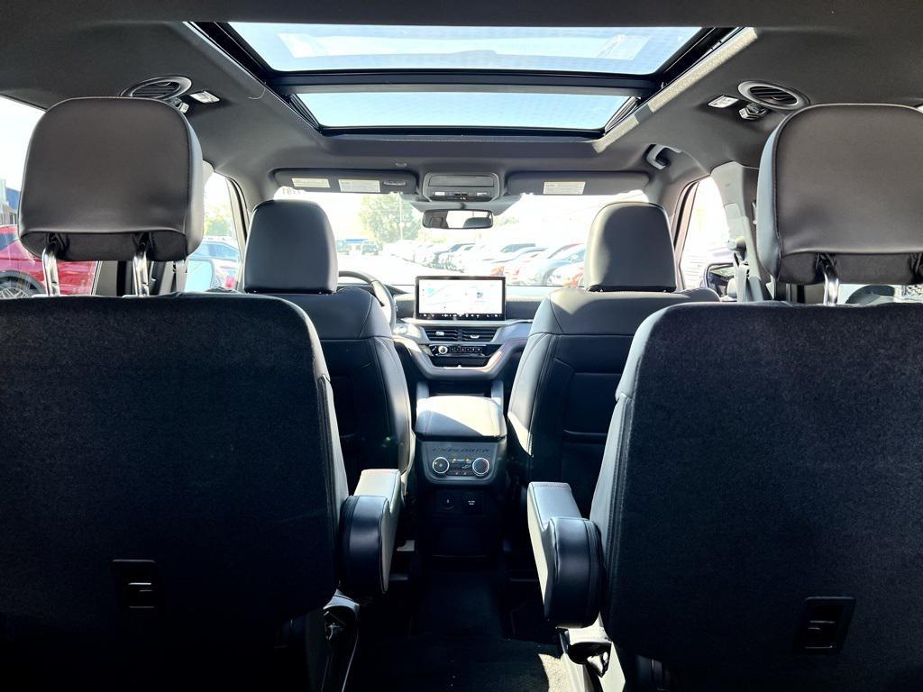 new 2025 Ford Explorer car, priced at $59,411