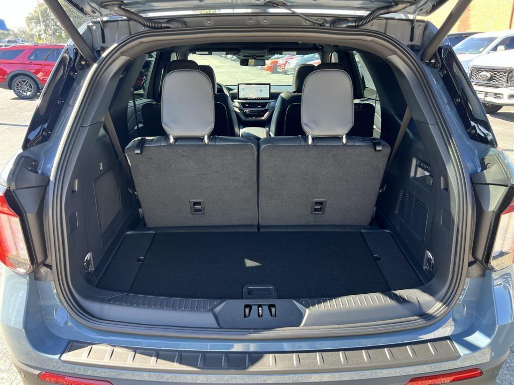 new 2025 Ford Explorer car, priced at $59,411