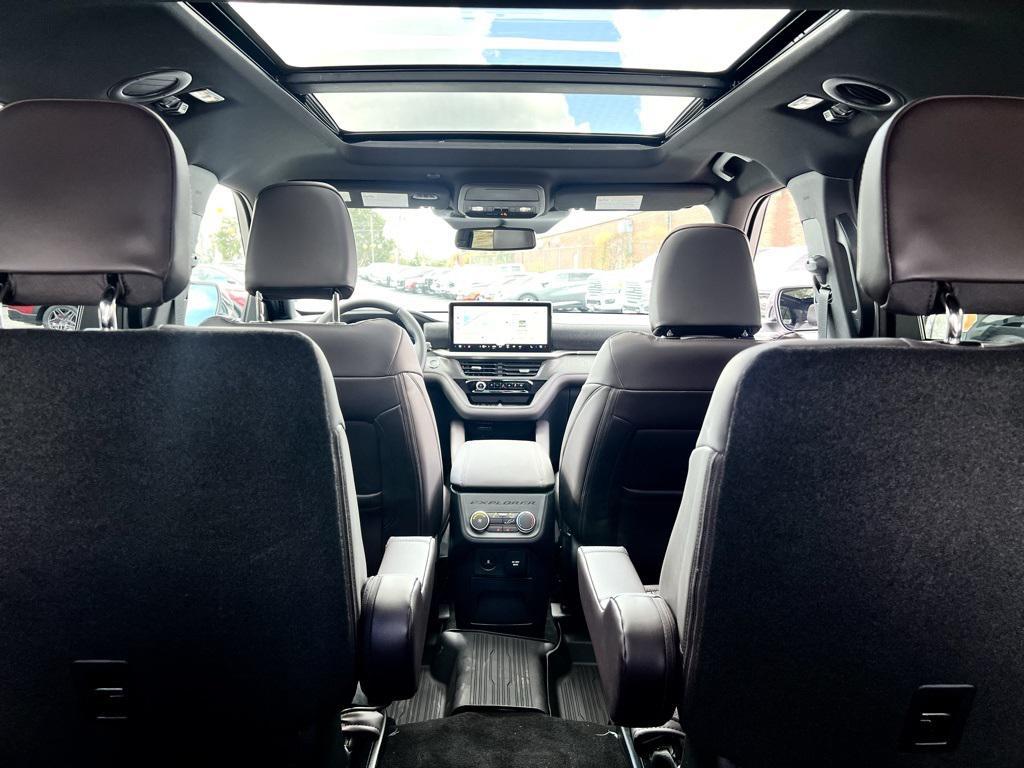 new 2025 Ford Explorer car, priced at $58,923