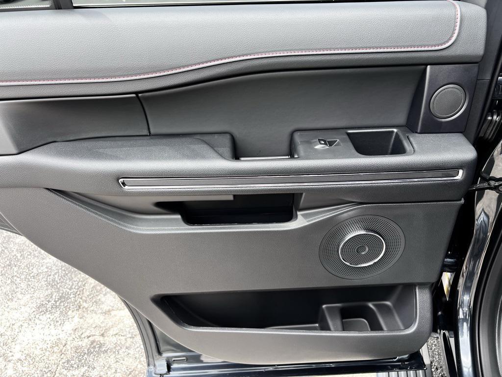 new 2024 Ford Expedition car, priced at $74,768