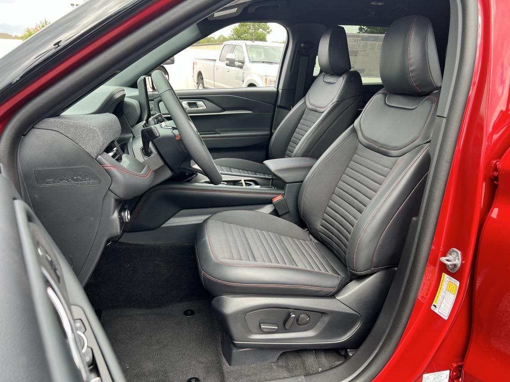 new 2025 Ford Explorer car, priced at $47,572