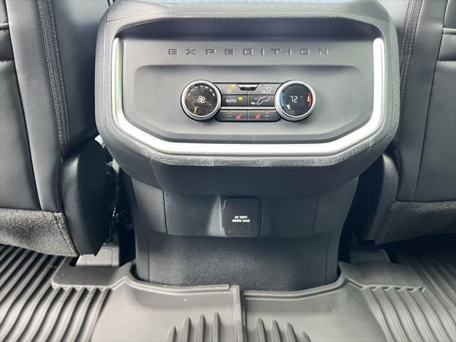 new 2025 Ford Expedition car, priced at $84,540