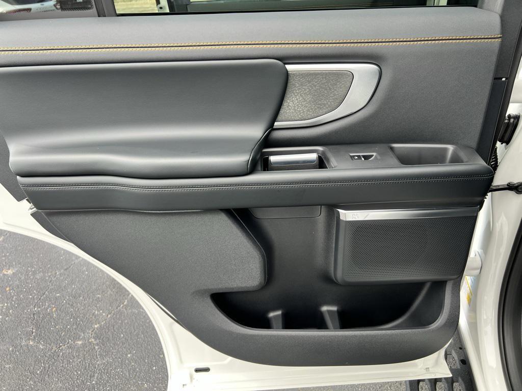 new 2025 Ford Expedition car, priced at $84,540
