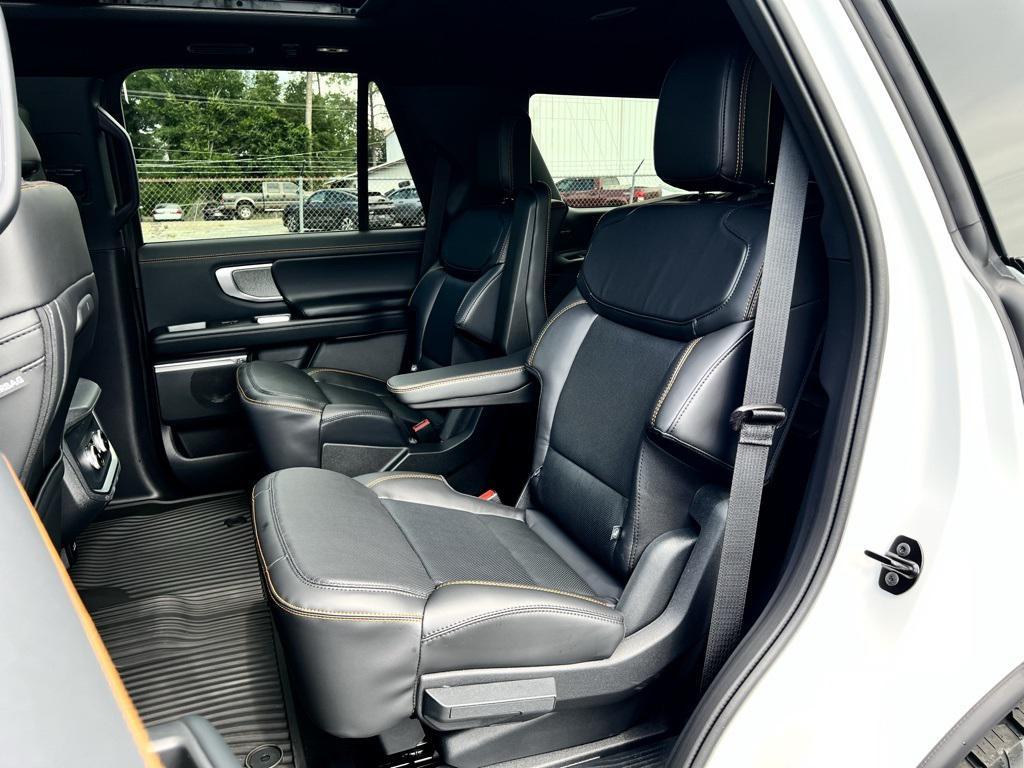 new 2025 Ford Expedition car, priced at $84,540