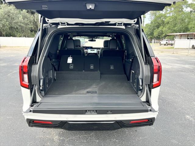 new 2025 Ford Expedition car, priced at $84,540