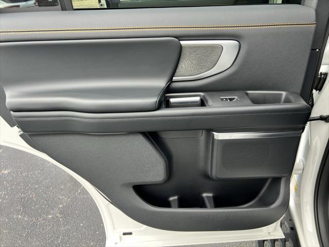 new 2025 Ford Expedition car, priced at $84,540