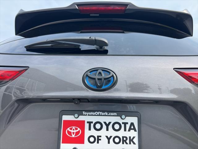 used 2021 Toyota Highlander Hybrid car, priced at $37,990