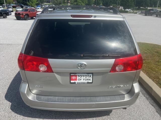 used 2009 Toyota Sienna car, priced at $6,900